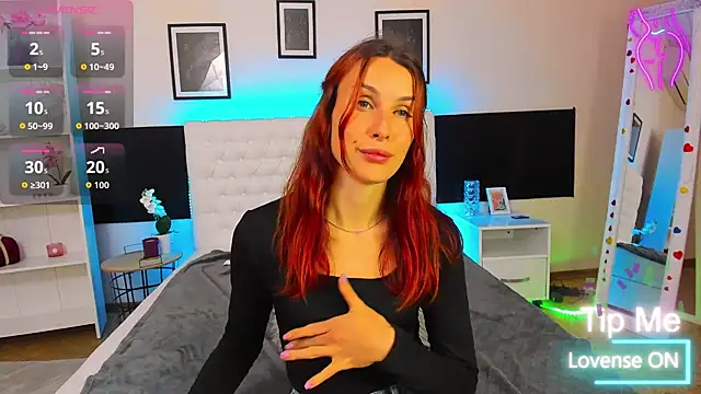 KiraNeeww XXX чат на живо