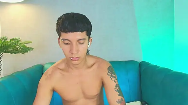 JacoboSwam's Live XXX Chat