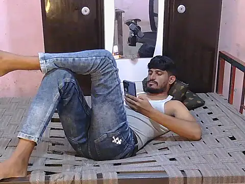 Yuvi_hot: απευθείας συνομιλία ΧΧΧ