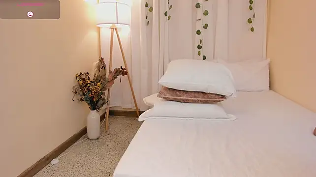 دردشة VioletaGrace الجنسية المباشرة