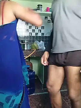 Gangbangsex09 webkamerás műsora