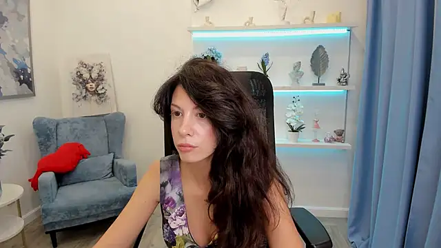 XXX chat uživo modela PeachMirage