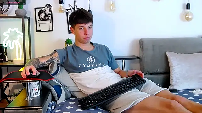 ThomasEdisonn Live XXX-Chat