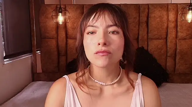 צ'אט XXX בשידור חי של LIA__MILLER_