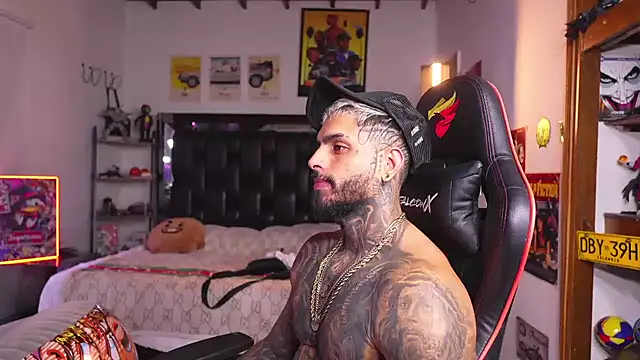 Chat XXX ao vivo de logan_hugh8