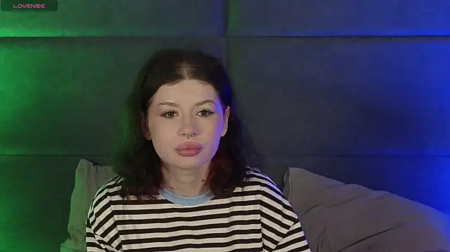 XXX chat uživo modela RianaRey