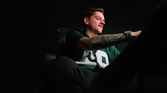 FelixStarkk Live XXX-chat