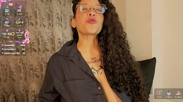 CloeBunny_'s Live XXX Chat