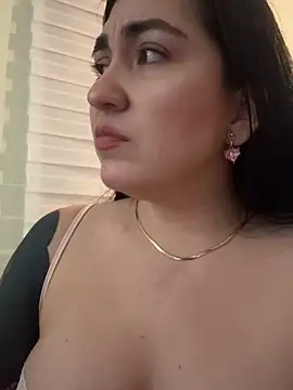 Chat XXX en directo de KathiaJenner