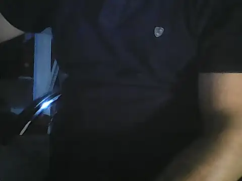 sexy_tom787817 élő XXX-chatje