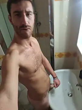 simo1097 Adlı Modelin Canlı XXX Sohbeti