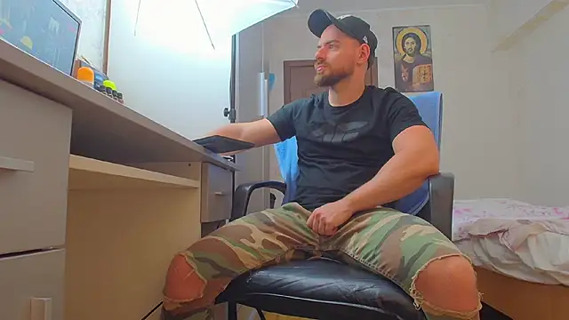 Ryanstone_ live XXX chat