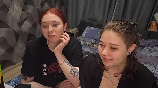 Chat XXX ao vivo de LunarCouple_