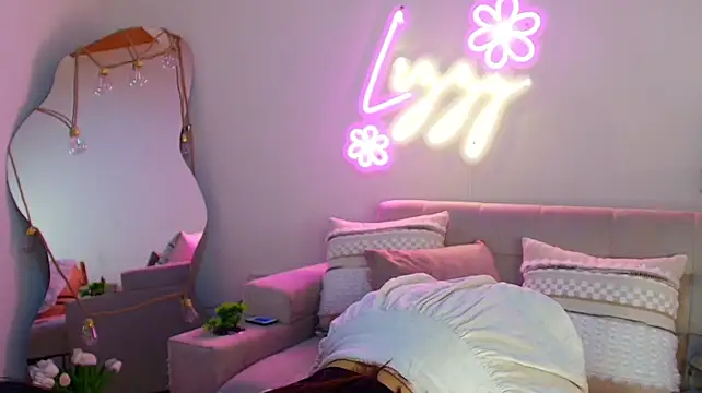 Lizzy_kanee's Live XXX Chat