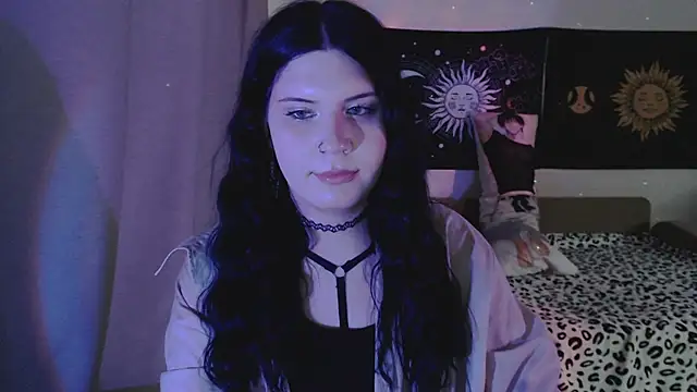 הופעת וובקאם של iintimate_flesh