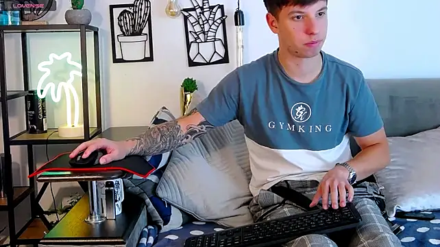 ThomasEdisonn Chat XXX live
