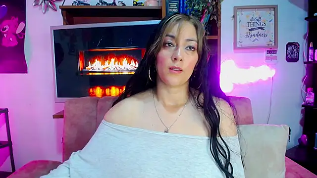 Chat +18 de CiaraaSweet ao vivo