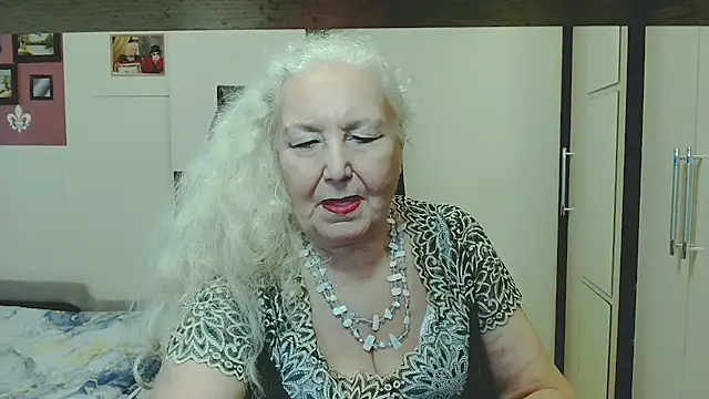 GrannyAlisa: απευθείας συνομιλία ΧΧΧ