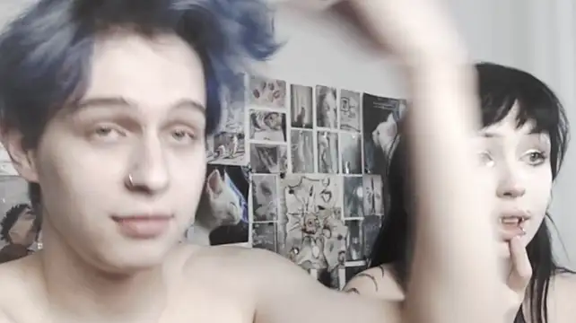 XXX chat uživo modela liptondeadirl