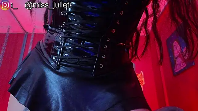 Chatroom XXX en direct de Julieta_Russell