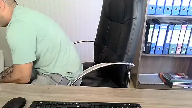 Evasionee live XXX chat