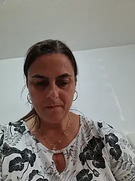 IsabelleCraft's Live XXX Chat