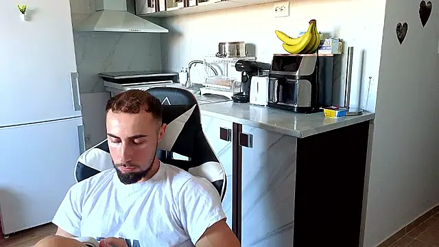 RyanStorm_ XXX чат на живо