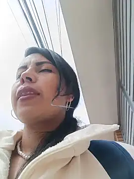 _andrea30 XXX чат на живо
