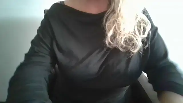 JenniLowen Chat XXX in diretta