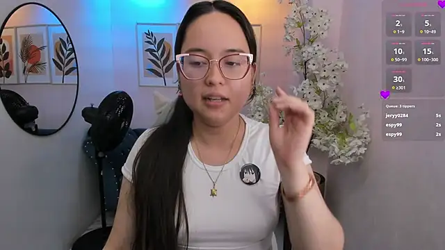 Shady_bug's Live XXX Chat