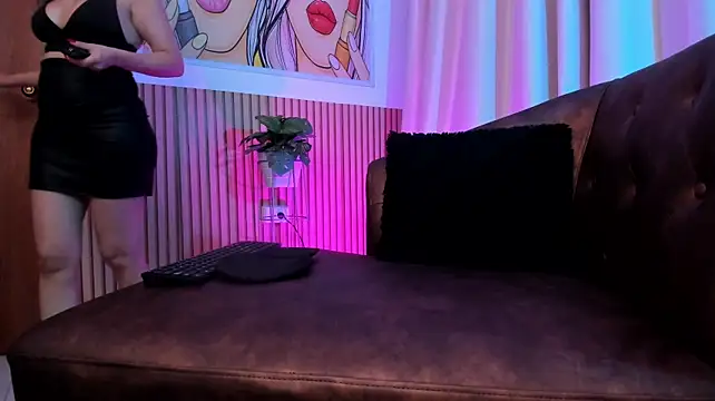 StarMilfn Live XXX chat