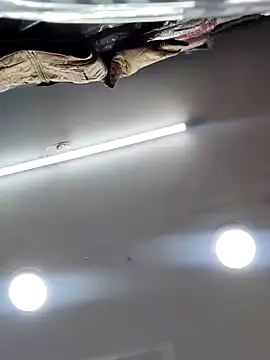 XXX chat uživo modela Atokxon