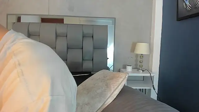 XXX chat uživo modela Charlie___Musk