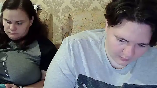 EmmaXKristall Live XXX-Chat