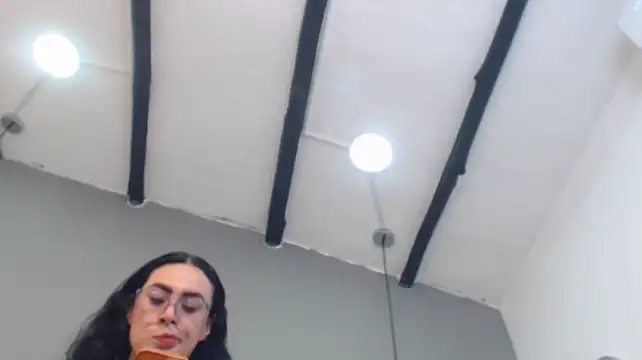 Chat +18 de MartinaaFit ao vivo