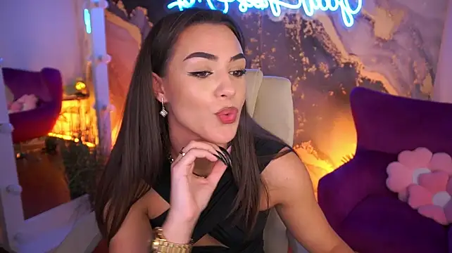 Živý XXX chat DevilishCandy