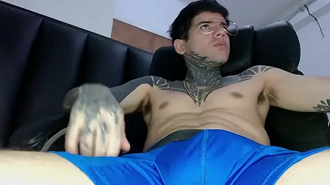 BlackTattooKing Live XXX Chat