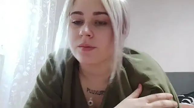 IsaWhitton Chat XXX in diretta