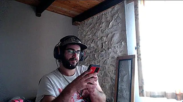 young_bear06n Live XXX chat