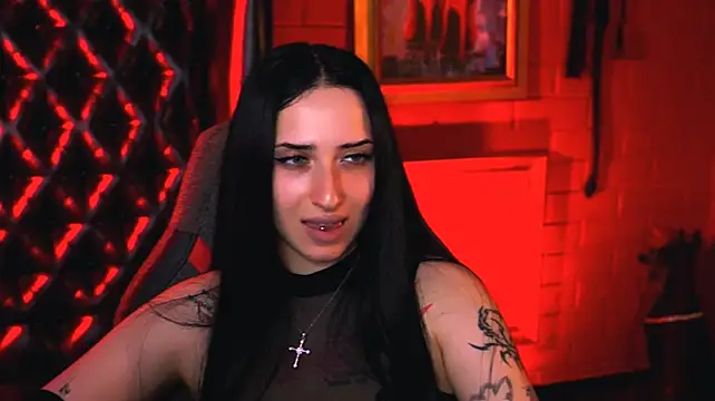 MonicaLowes' Live XXX Chat