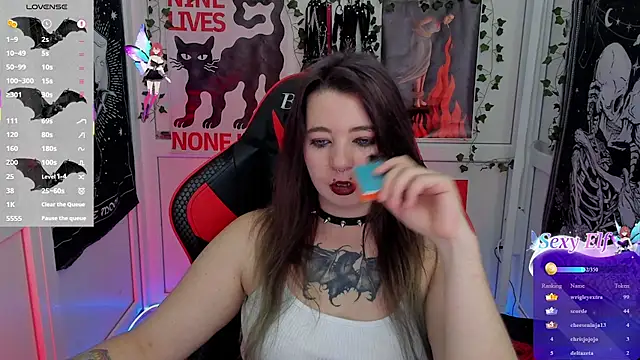 PurpleRune's Live XXX Chat