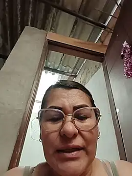Chat +18 de AlexxiaaMat ao vivo