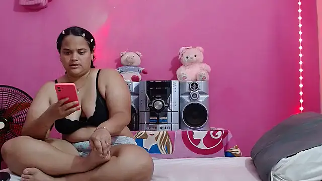 Онлайн чат XXX brunnette_hot