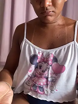 Morenabronzeadatrans Webcam show