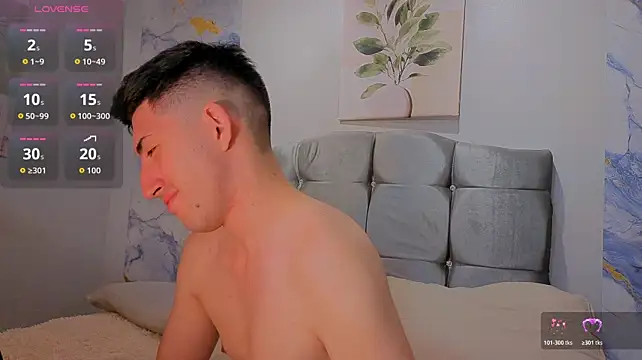 Un_Sluttyy Chat XXX live