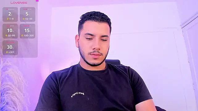 Онлайн чат XXX Axel_grey_