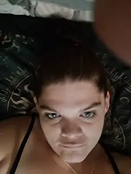 XXX chat uživo modela Sexyassbitch95