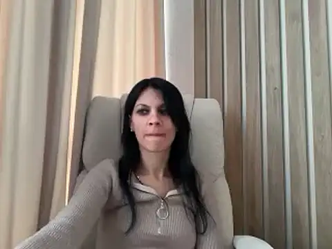 InjaAtHome's Live XXX Chat