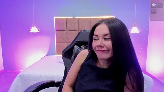 Natalia_Saenz_ Chat XXX live