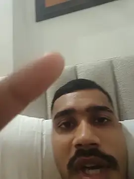 Mrgill09 现场XXX聊天